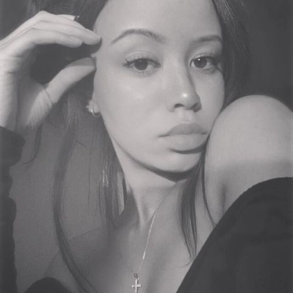 Meet your Posher, Shawna - Picture 1 of 1